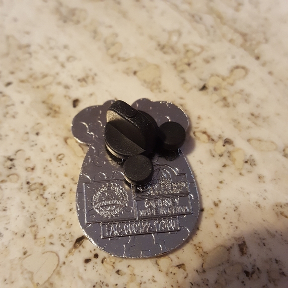 4/$20 Minnie Mouse Easter Egg Disney Pin - Picture 2 of 2